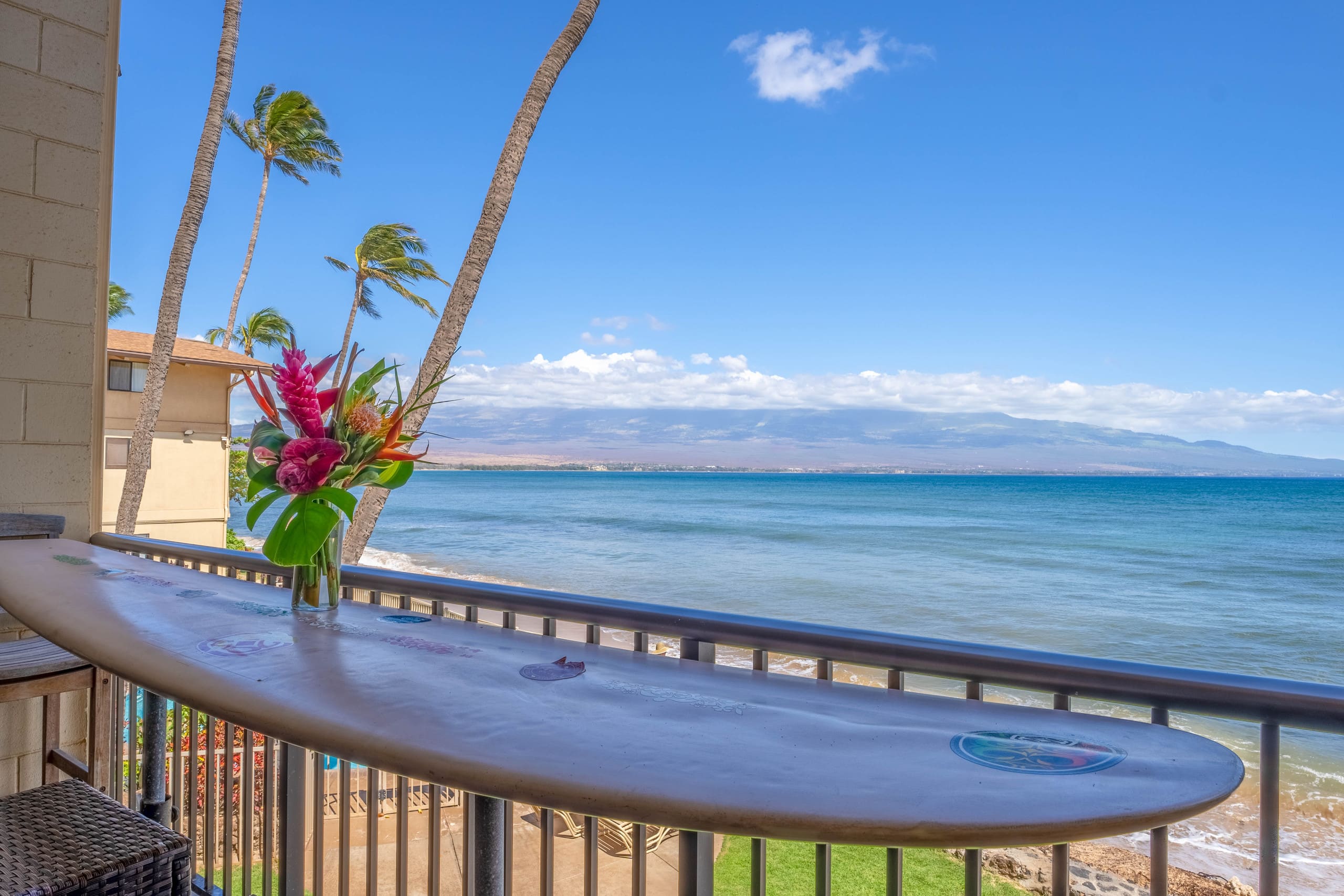 Condo in Wailuku · ★4.84 · 2 bedrooms · 3 beds · 2 baths - Image 1
