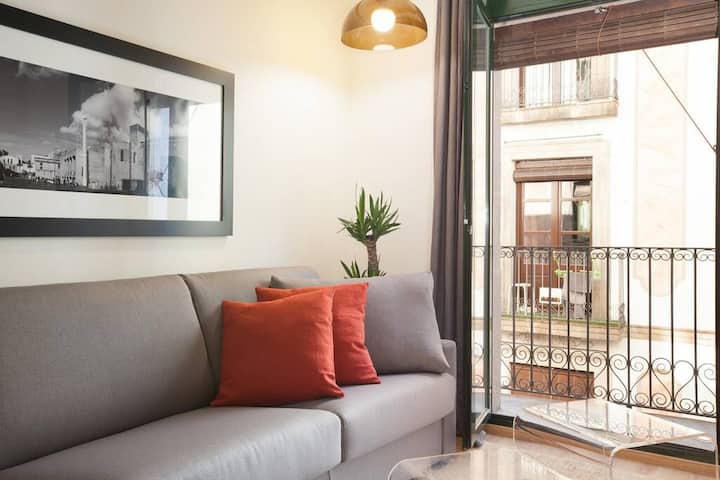 Stylish Apartment In The Heart Of Barcelona - Barcelona