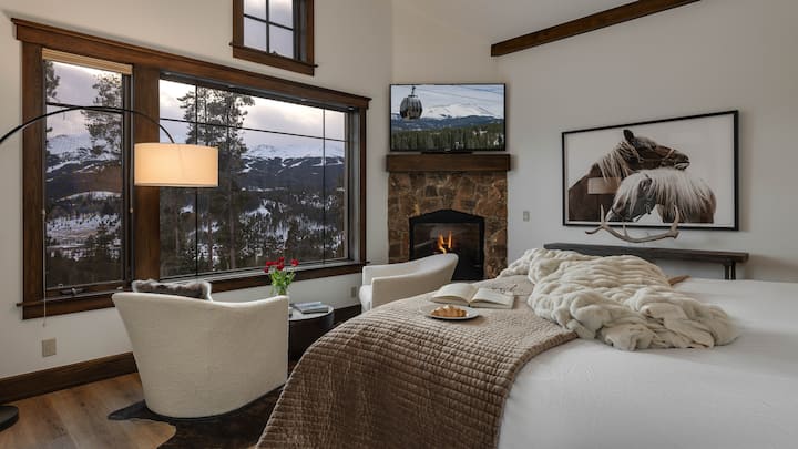 Sypialnia 1, poziom główny – główny apartament z łóżkiem typu king