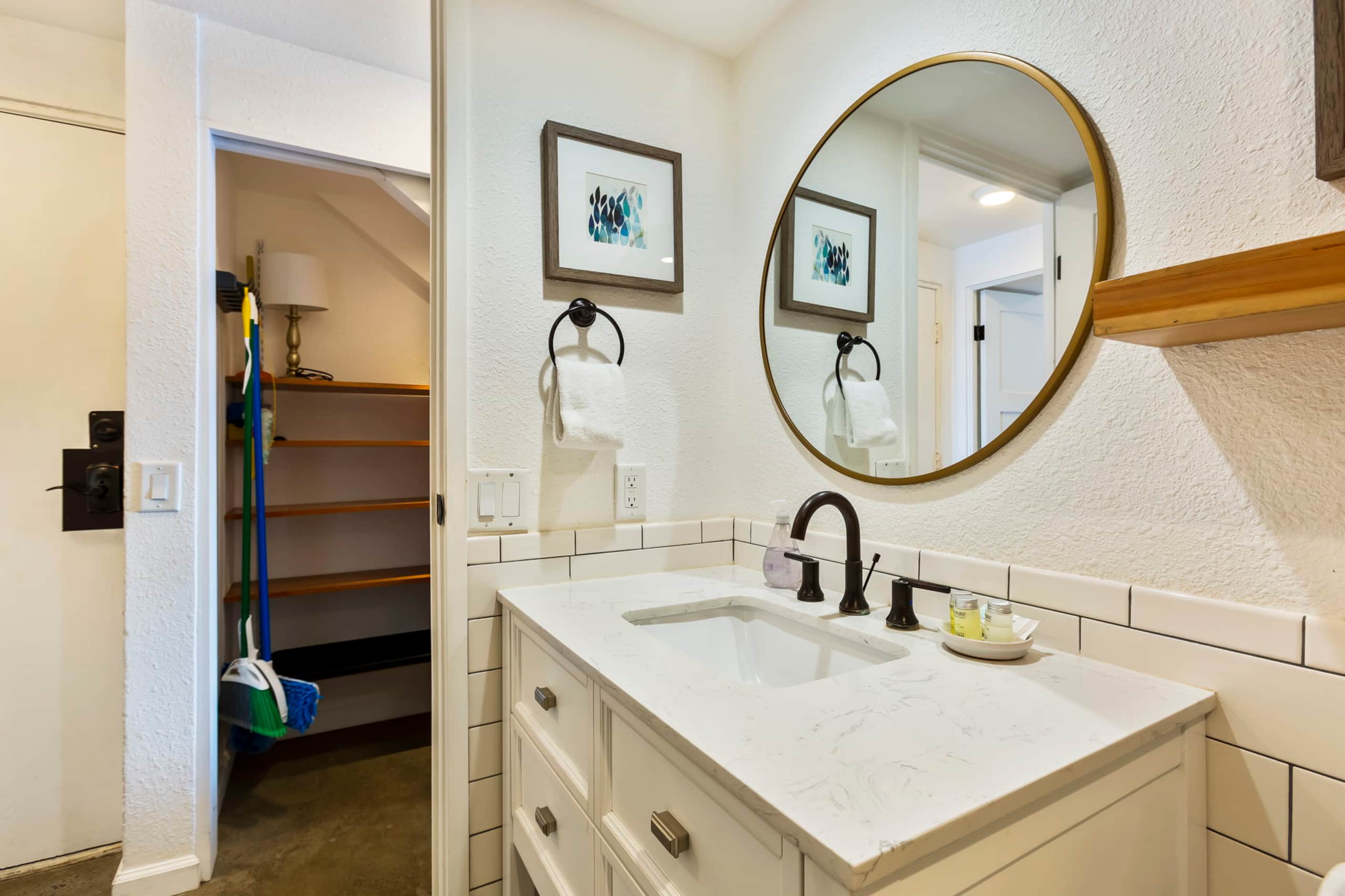 Condo in Wailuku · ★4.86 · 2 bedrooms · 3 beds · 2 baths - Image 20