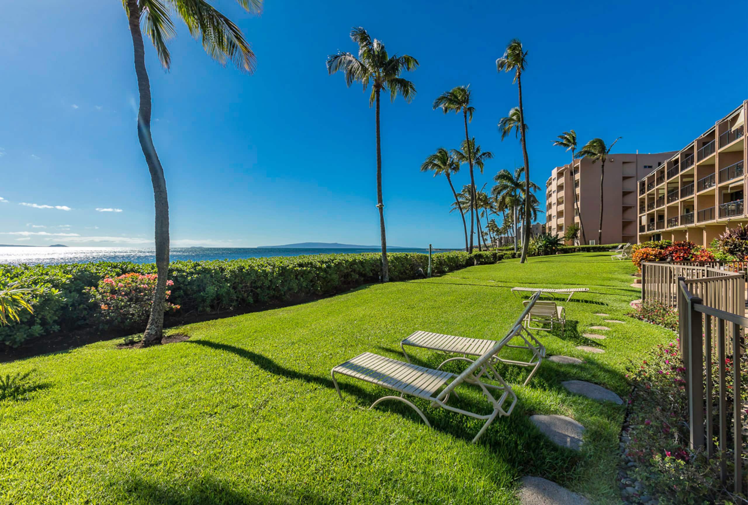 Condo in Wailuku · ★4.86 · 2 bedrooms · 3 beds · 2 baths - Image 50