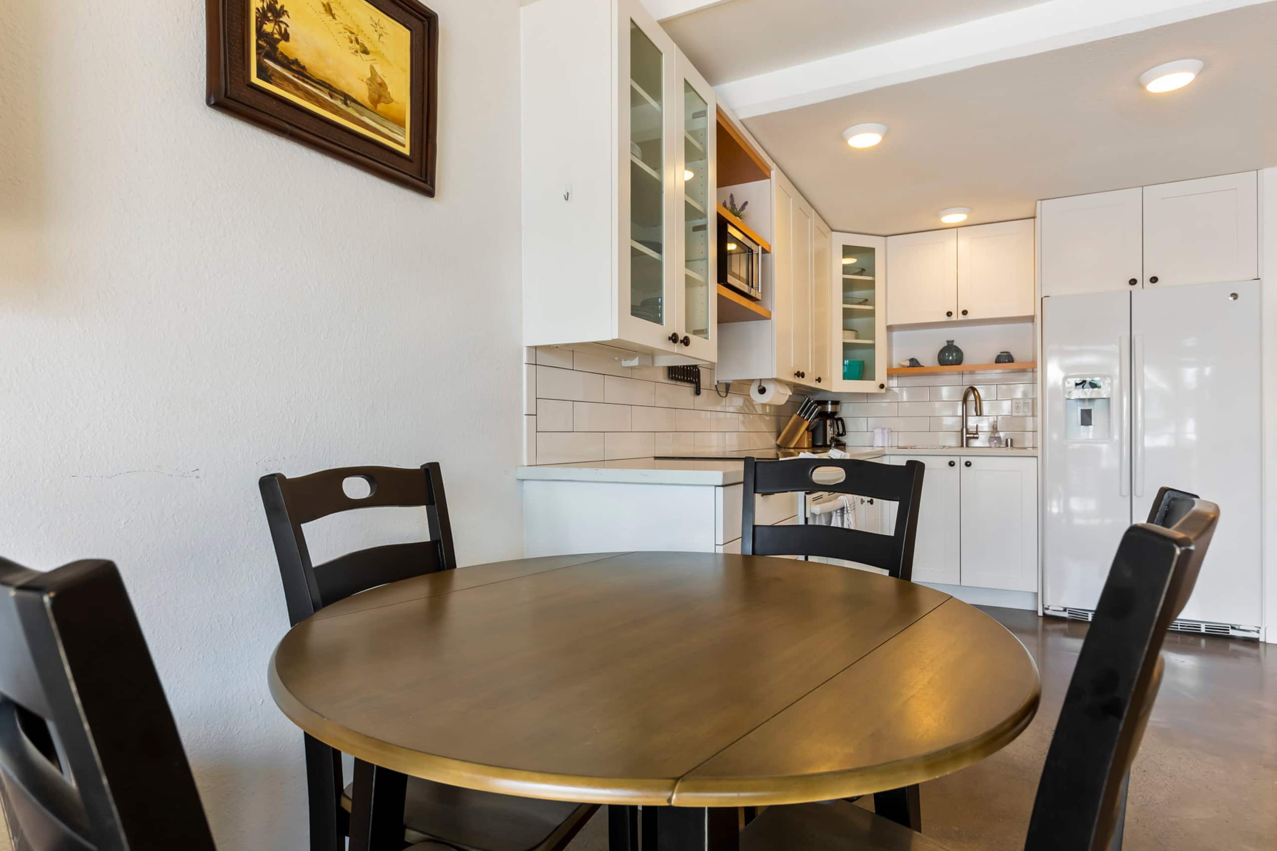 Condo in Wailuku · ★4.86 · 2 bedrooms · 3 beds · 2 baths - Image 10