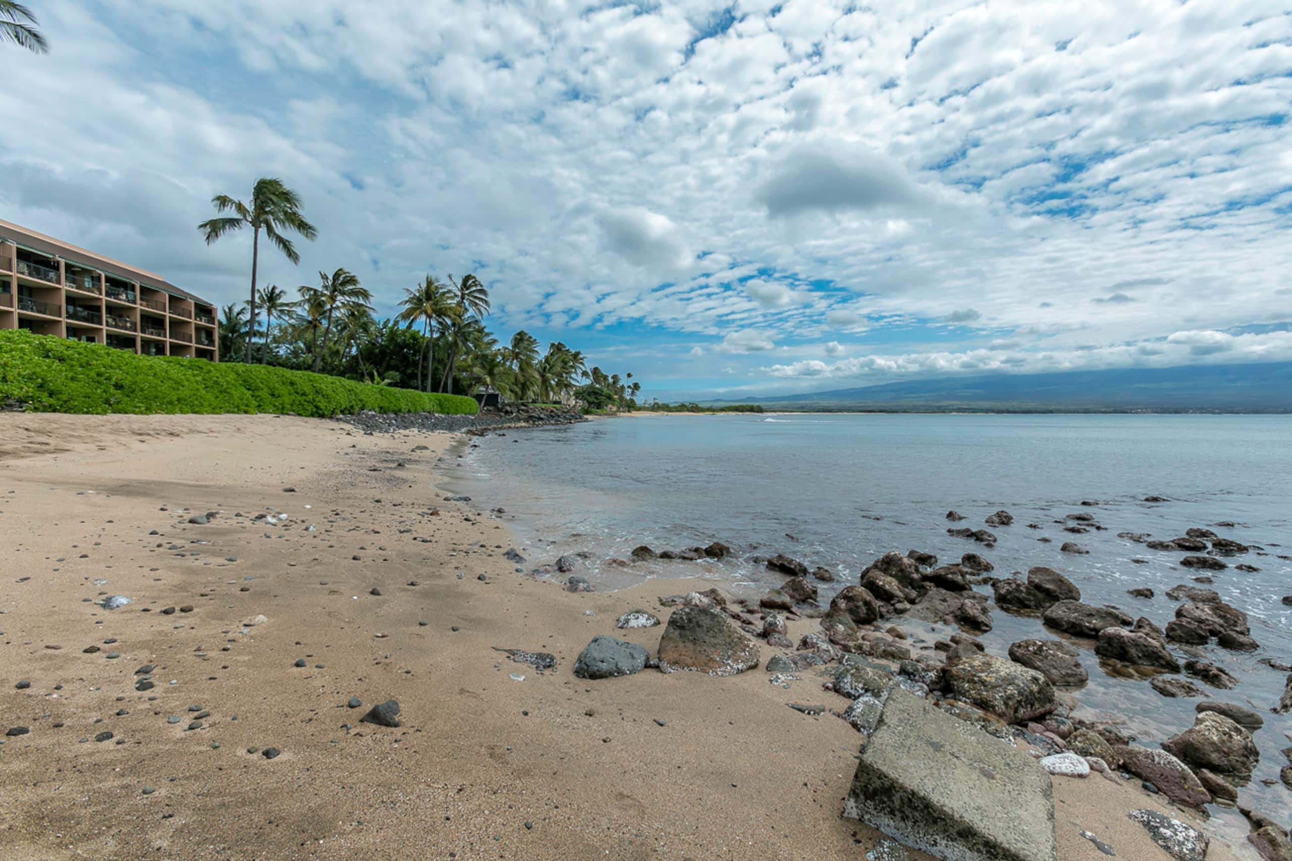 Condo in Wailuku · ★4.86 · 2 bedrooms · 3 beds · 2 baths - Image 41