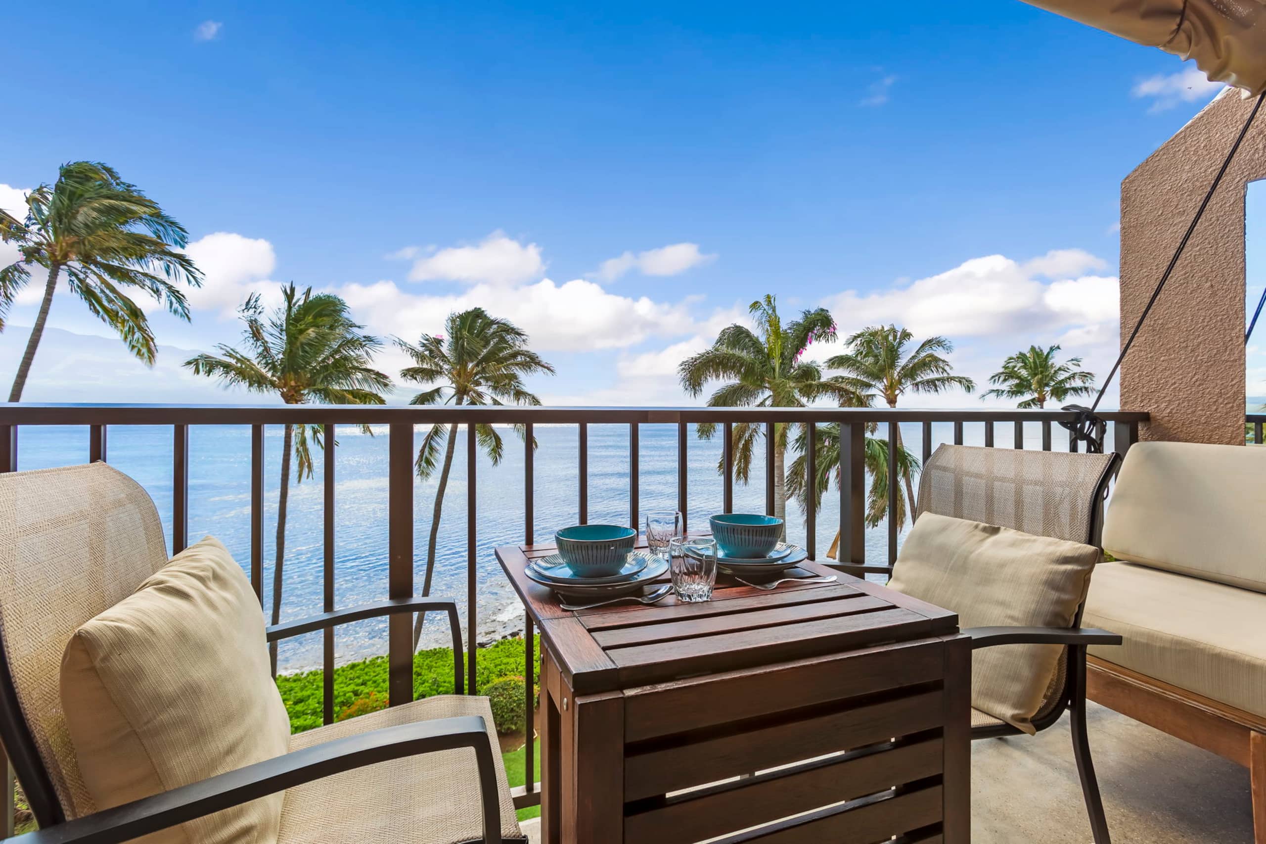 Condo in Wailuku · ★4.86 · 2 bedrooms · 3 beds · 2 baths - Image 2