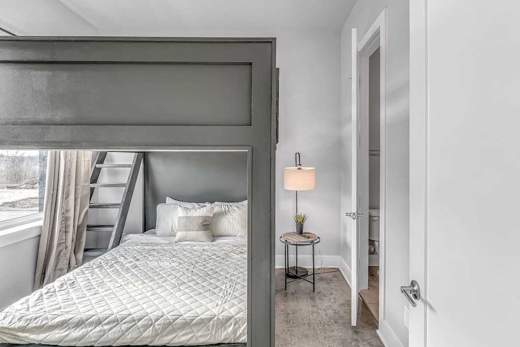 Спална соба 1 - брачен кревет на спрат