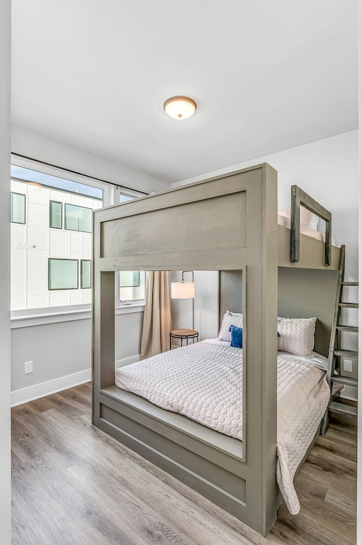 Спална соба 6 - елегантен кревет со два душека со брачен кревет (широк 150-179 см)