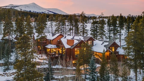 Hot Tub + Ski-in/Ski-out - Majestic Mountain Lodge