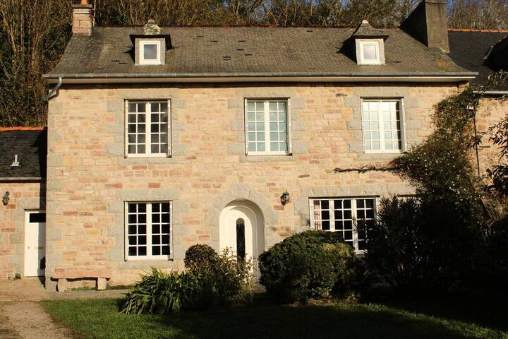 Maisons & Villas Pour 10 Personnes 493284 - Erquy