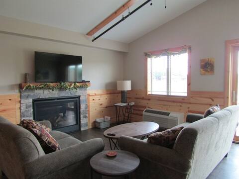 Bielfeldt Legacy Cabin 6