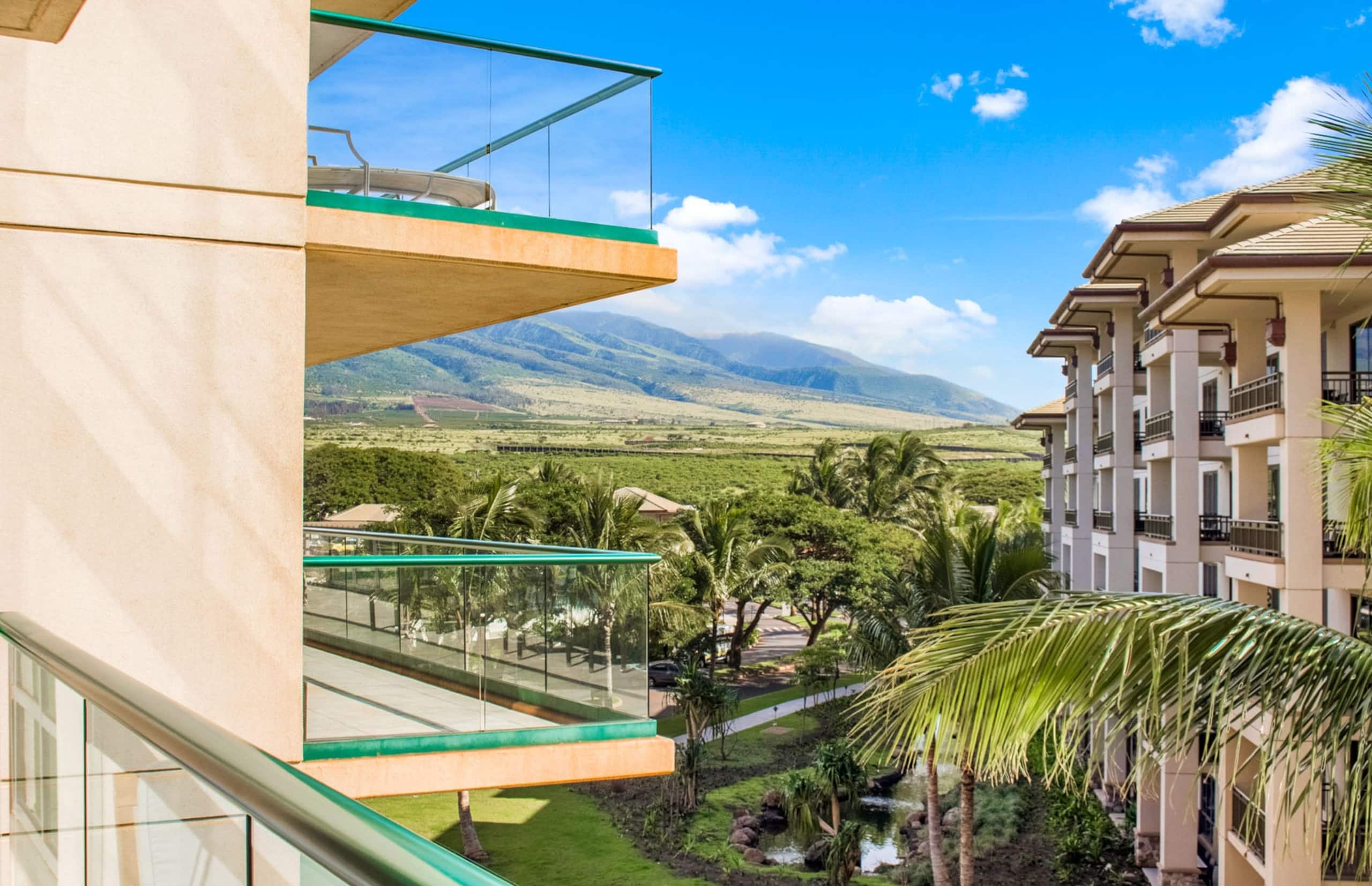 Condo in Lahaina · ★4.95 · 1 bedroom · 2 beds · 1 bath - Image 2