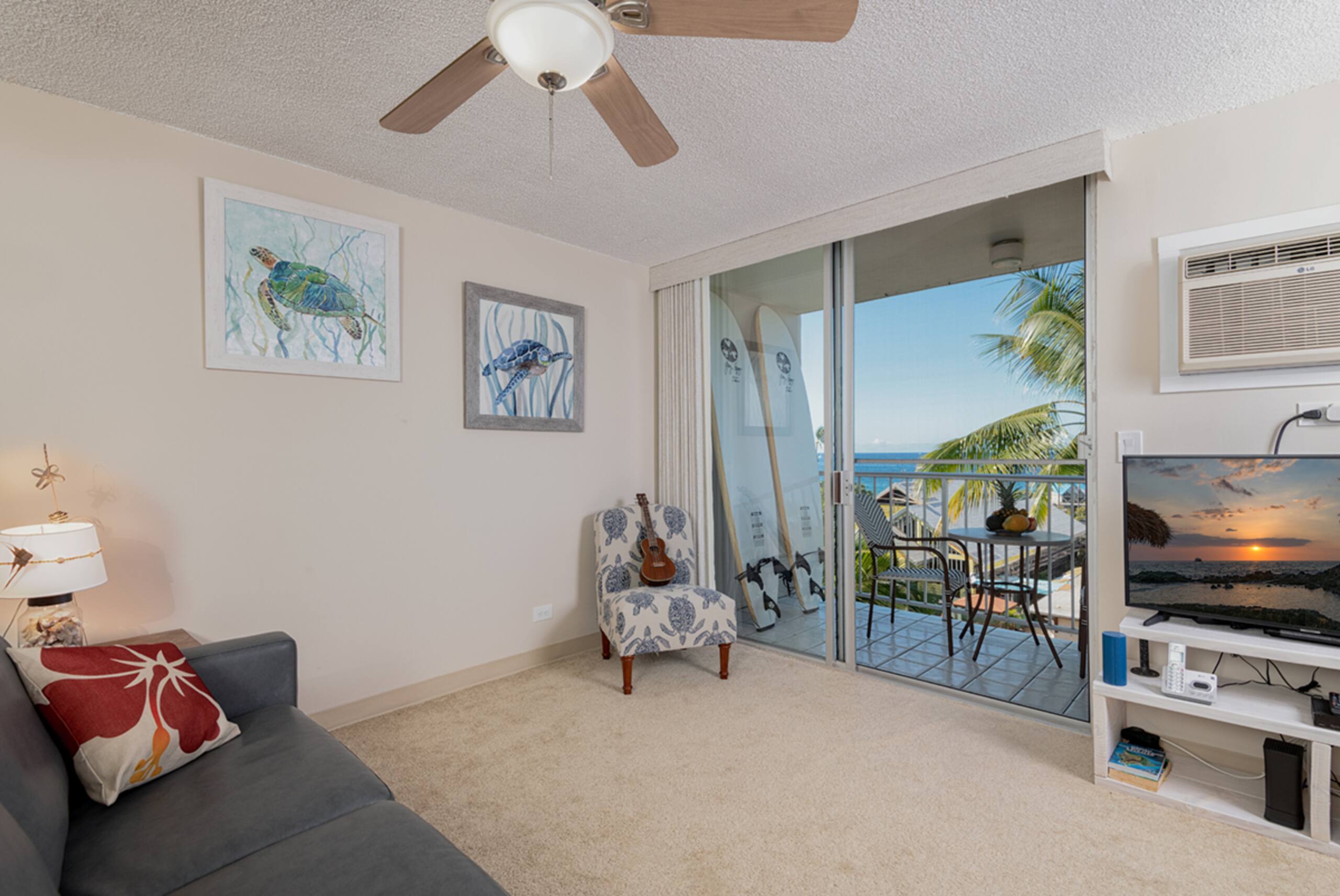 Condo in Kailua-Kona · ★4.4 · 1 bedroom · 1 bed · 1 bath - Image 14