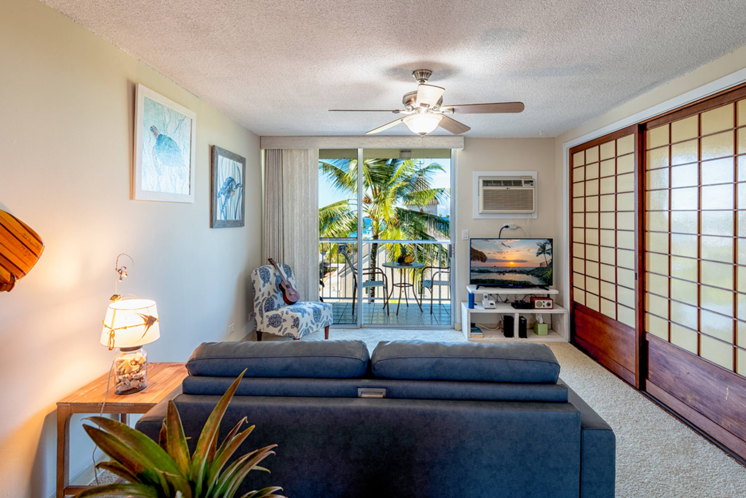 Condo in Kailua-Kona · ★4.4 · 1 bedroom · 1 bed · 1 bath - Image 12