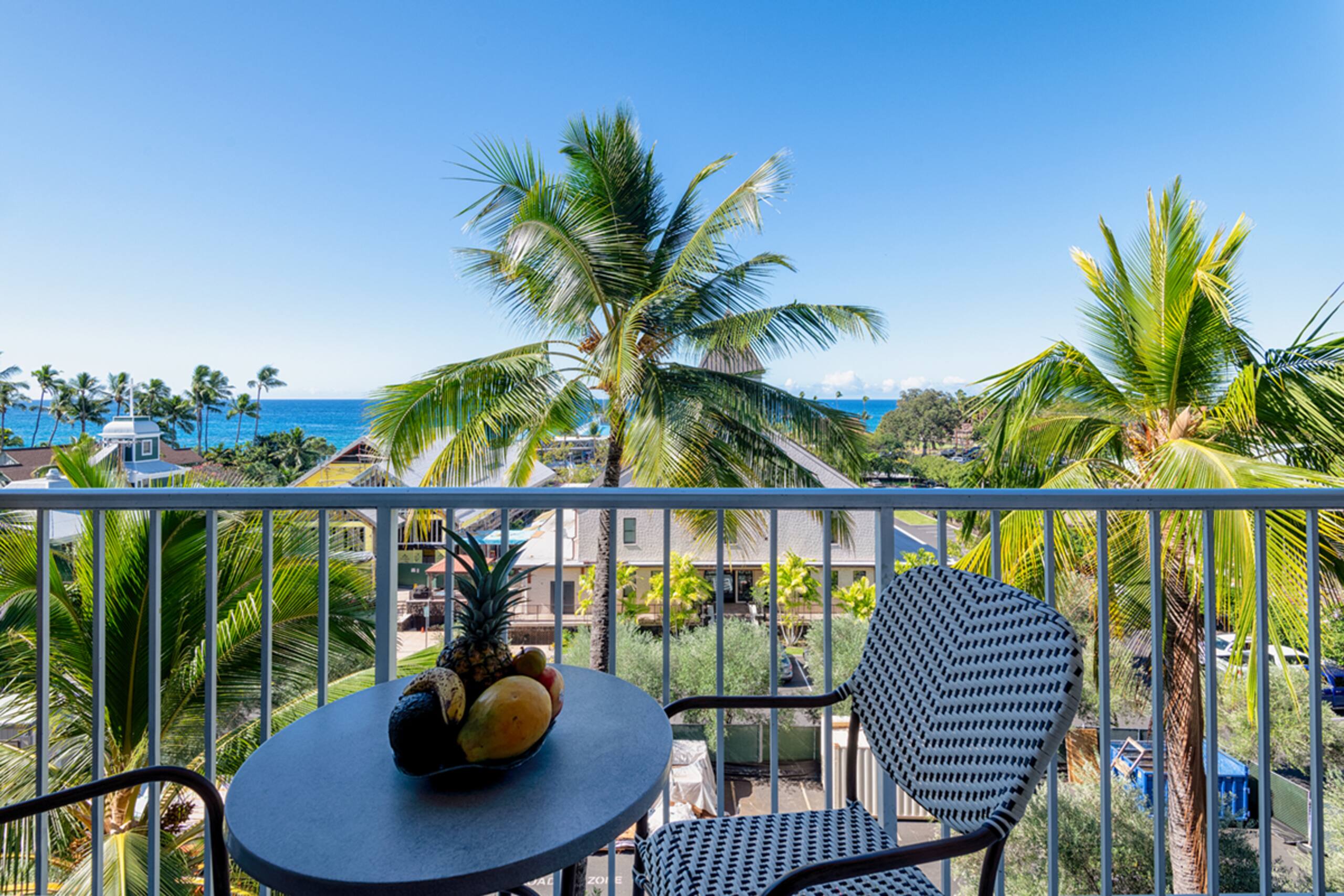 Condo in Kailua-Kona · ★4.4 · 1 bedroom · 1 bed · 1 bath - Image 8