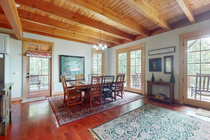 Cabins 5BR Mountainview | Fireplace | Patio gallery image 5