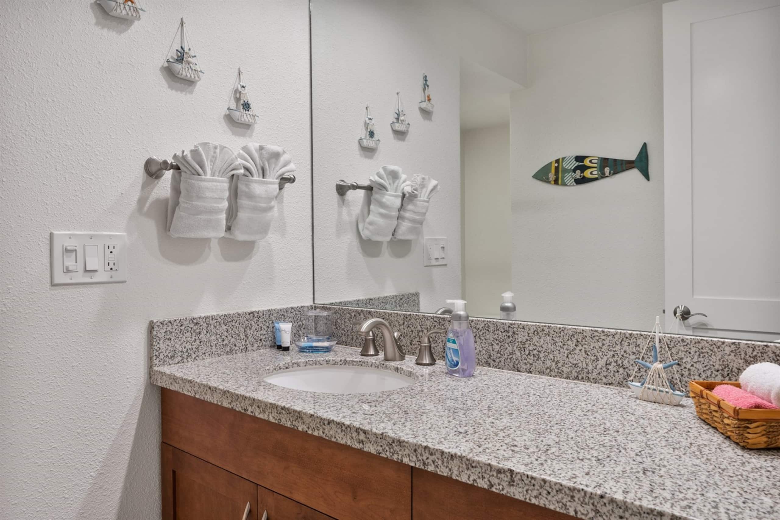 Condo in Kihei · ★4.9 · 1 bedroom · 2 beds · 1 private bath - Image 14