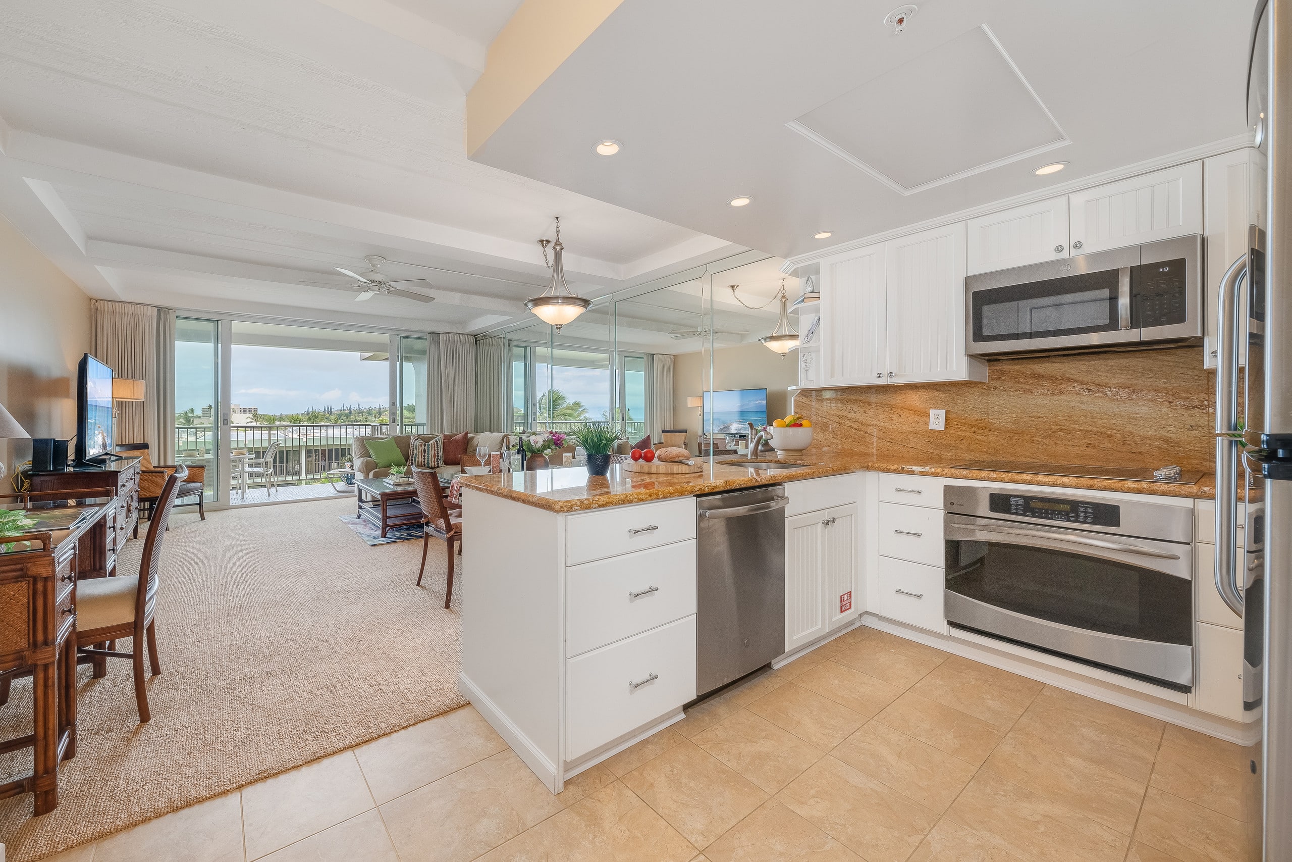 Condo in Lahaina · ★4.79 · 1 bedroom · 2 beds · 2 baths - Image 7