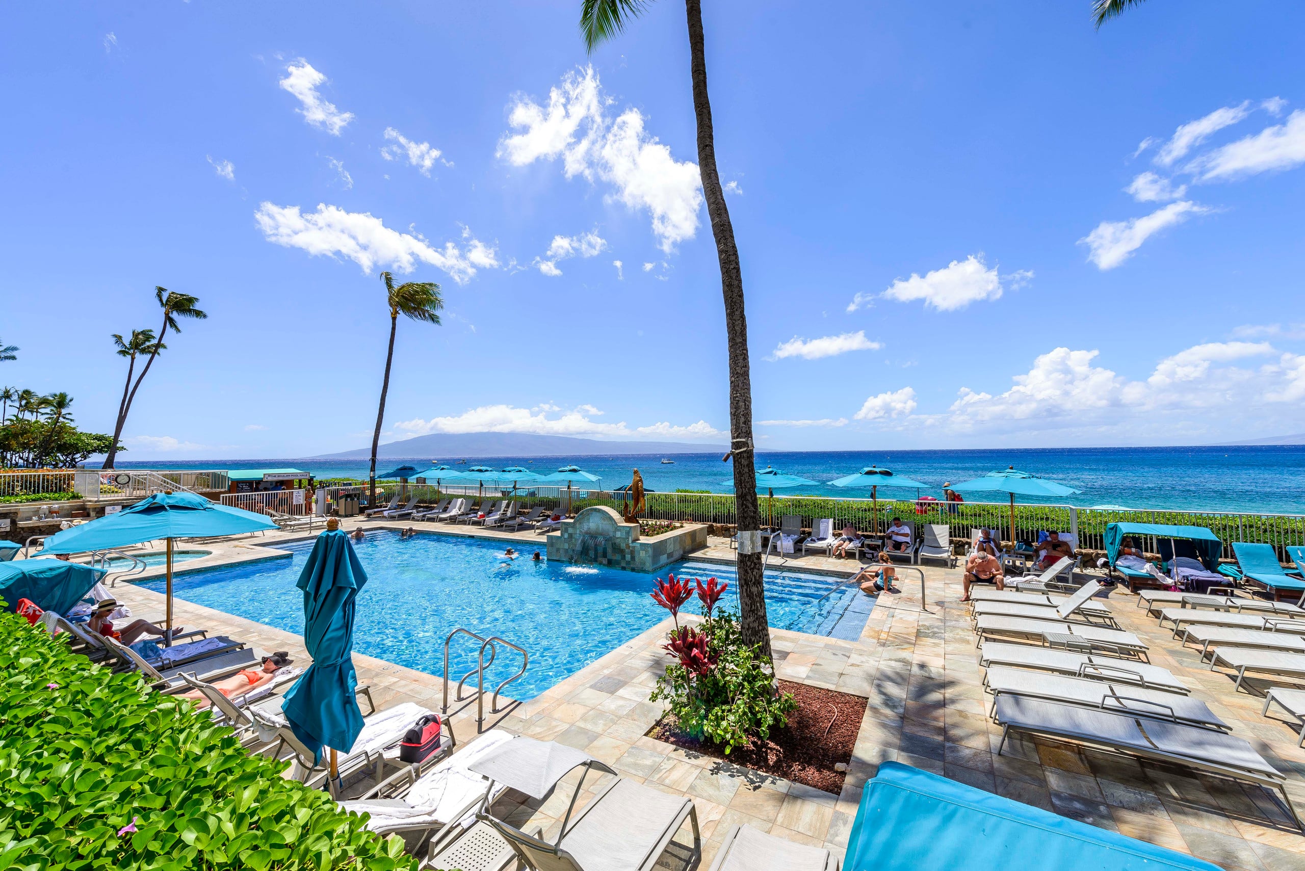 Condo in Lahaina · ★4.79 · 1 bedroom · 2 beds · 2 baths - Image 32