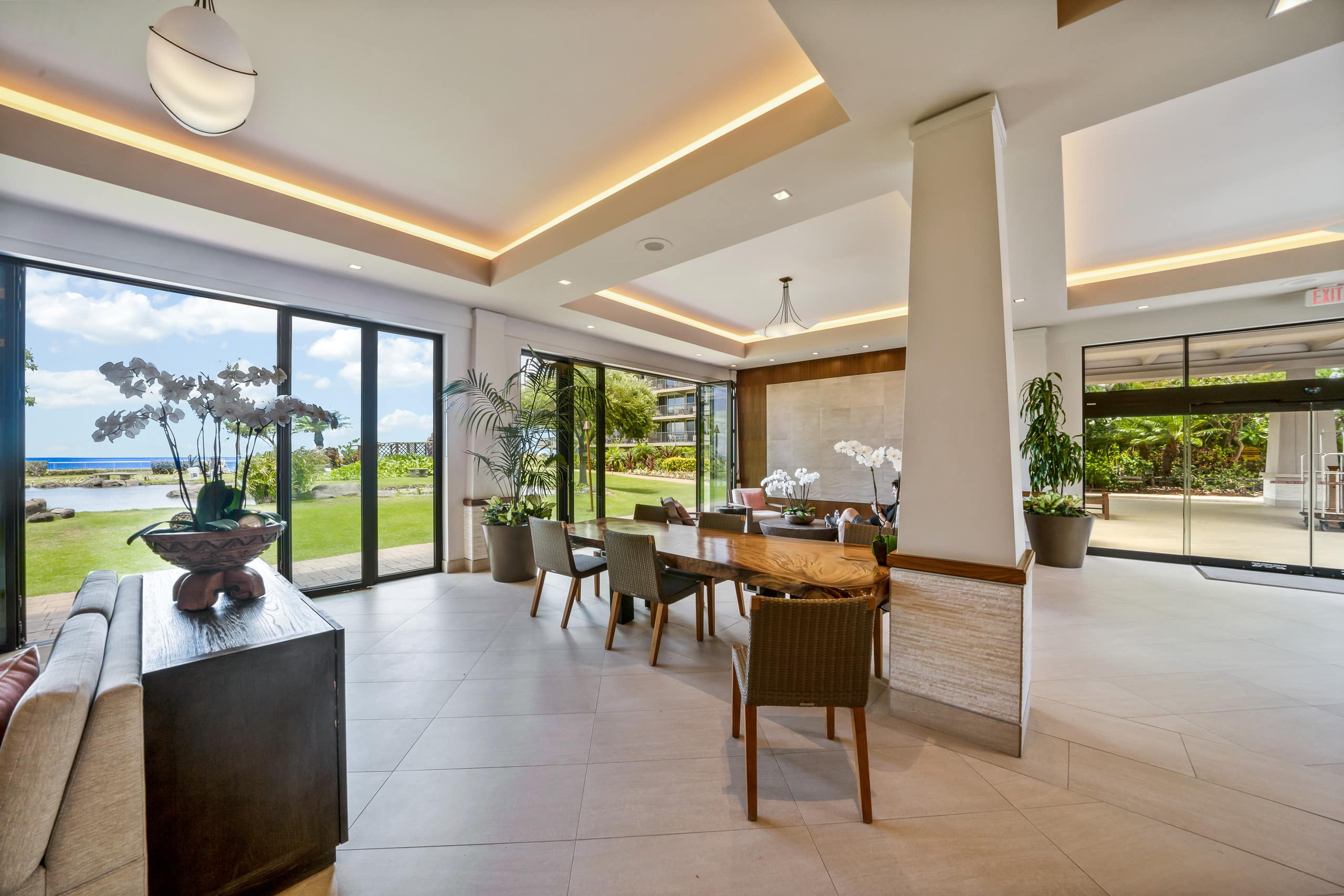 Condo in Lahaina · ★4.79 · 1 bedroom · 2 beds · 2 baths - Image 13
