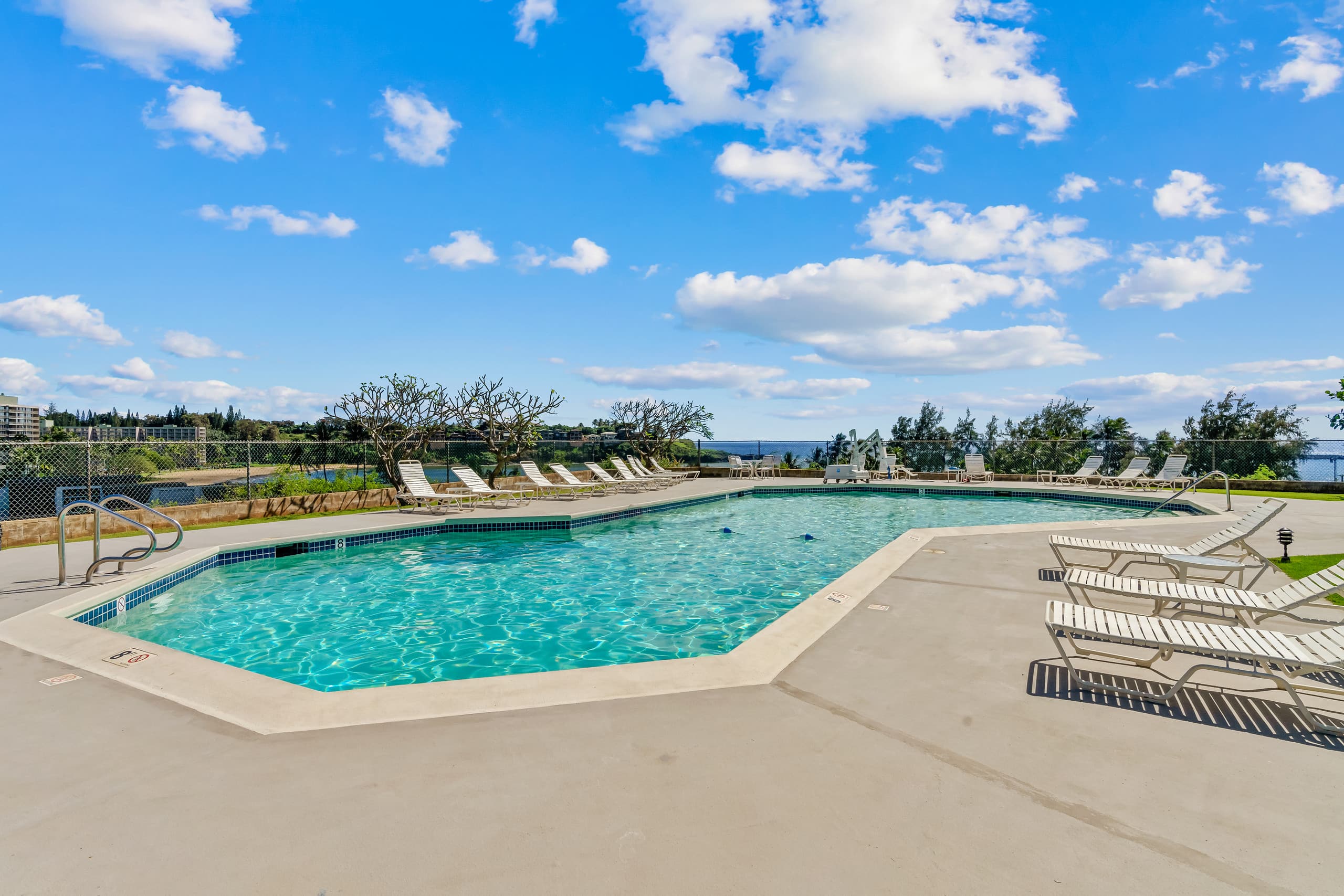 Condo in Lihue · ★4.96 · 2 bedrooms · 4 beds · 2 private baths - Image 36