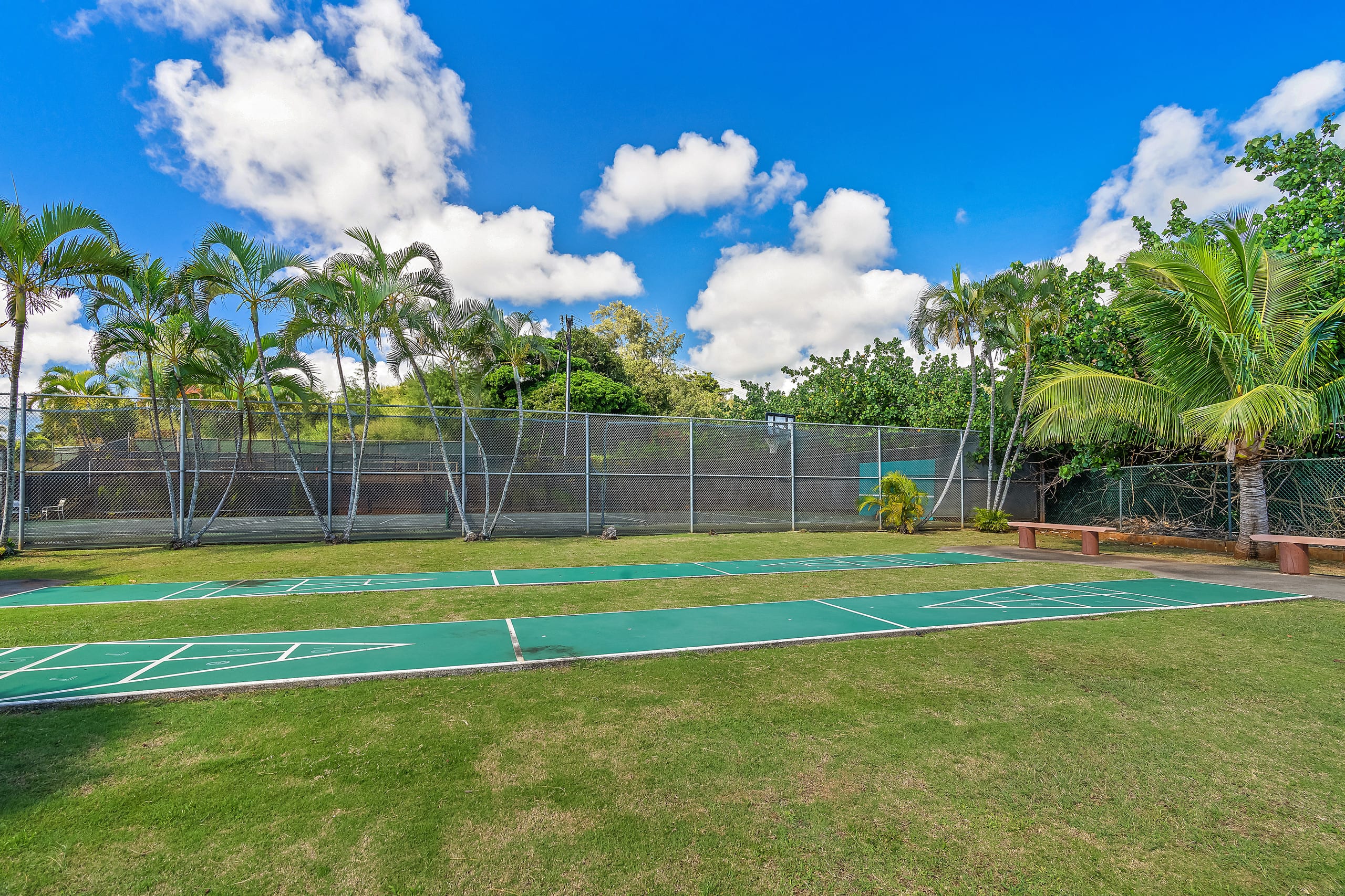 Condo in Lihue · ★4.96 · 2 bedrooms · 4 beds · 2 private baths - Image 29