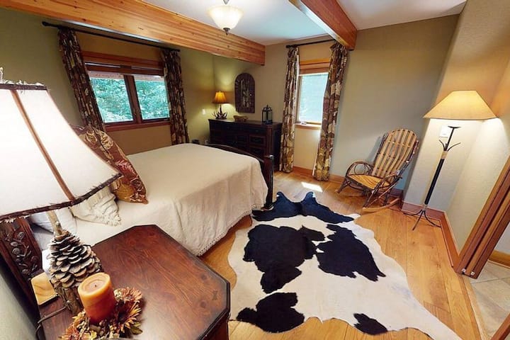 Dormitorio principal del piso principal