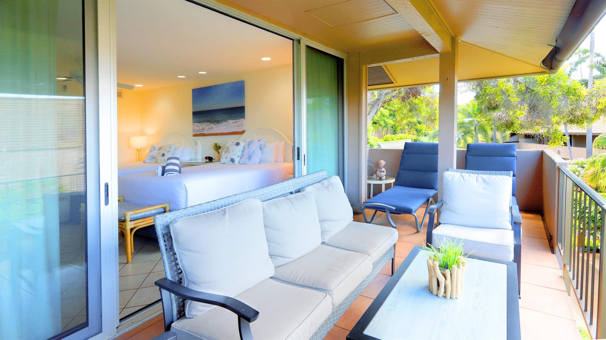 Condo in Lahaina · ★4.71 · 2 bedrooms · 4 beds · 2 baths - Image 22