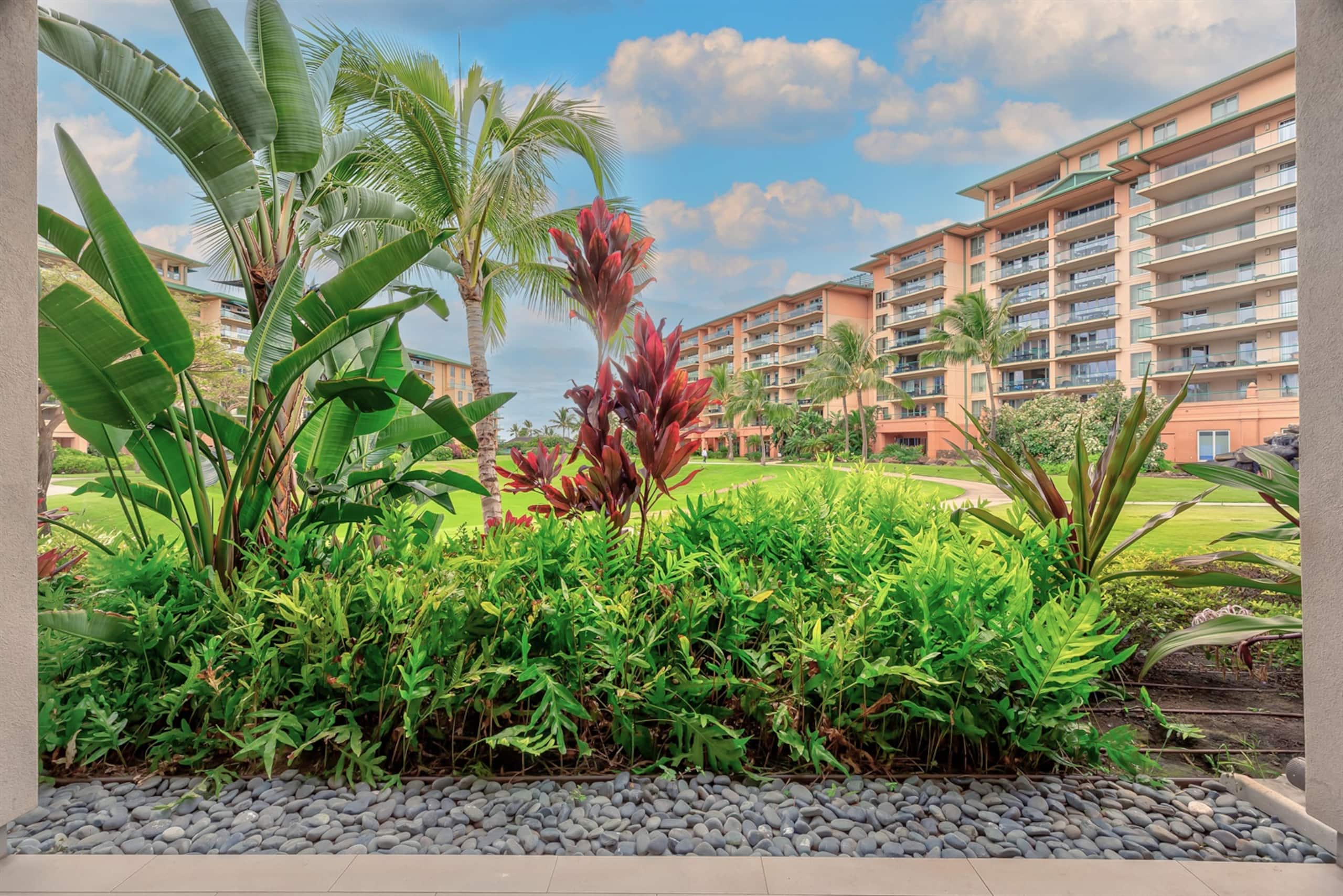 Villa in Lahaina · ★4.98 · 3 bedrooms · 4 beds · 3 baths - Image 15