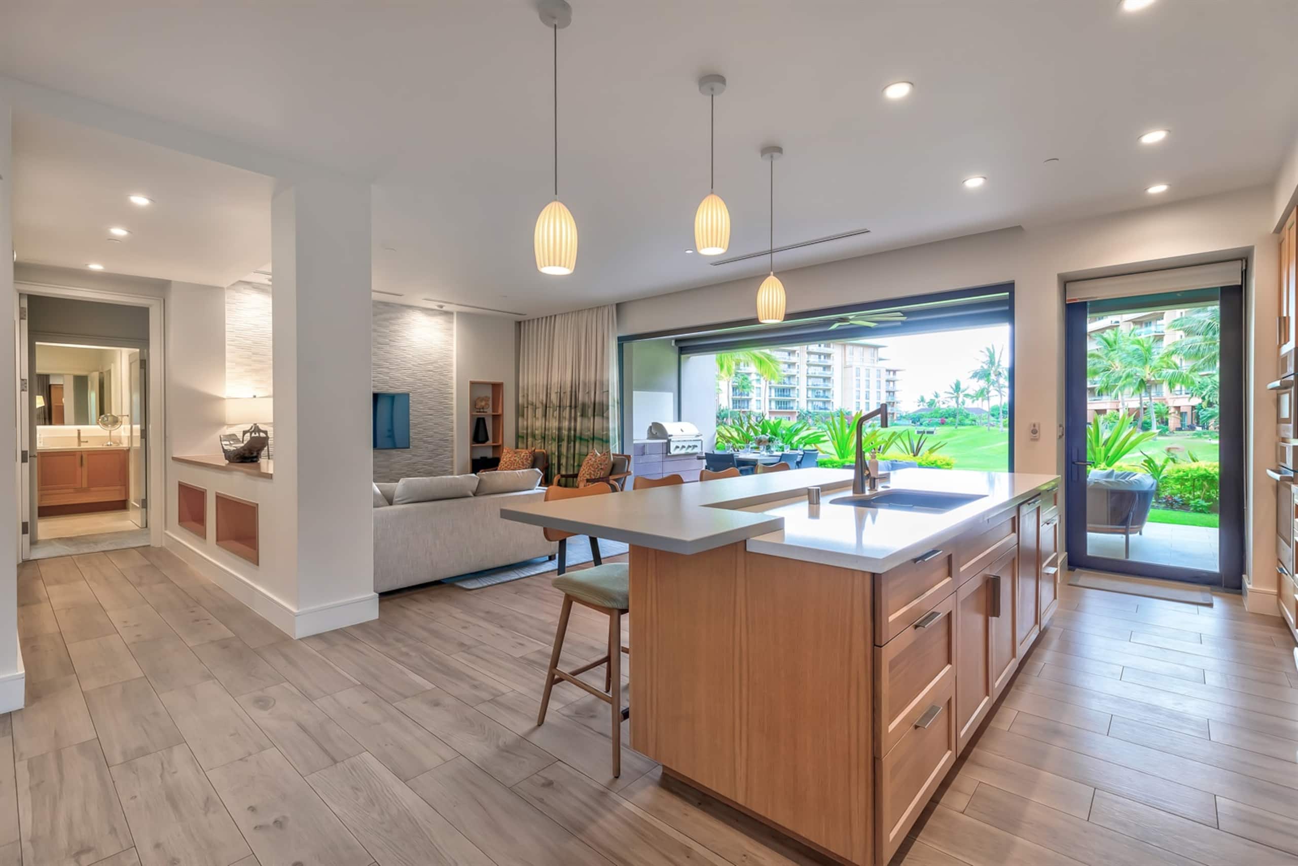 Villa in Lahaina · ★4.98 · 3 bedrooms · 4 beds · 3 baths - Image 2