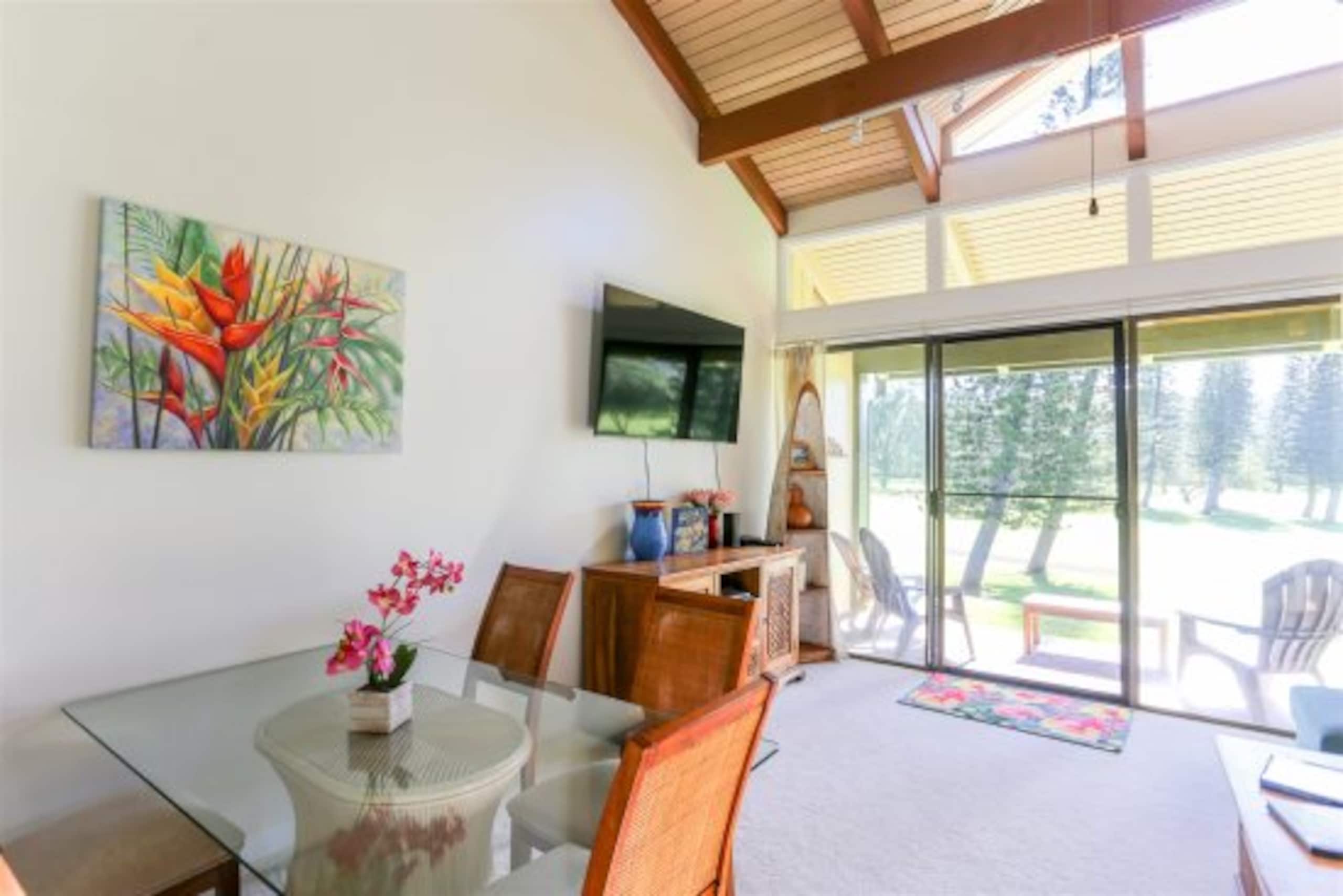 Condo in Kahuku · ★4.72 · 2 bedrooms · 5 beds · 2 baths - Image 3