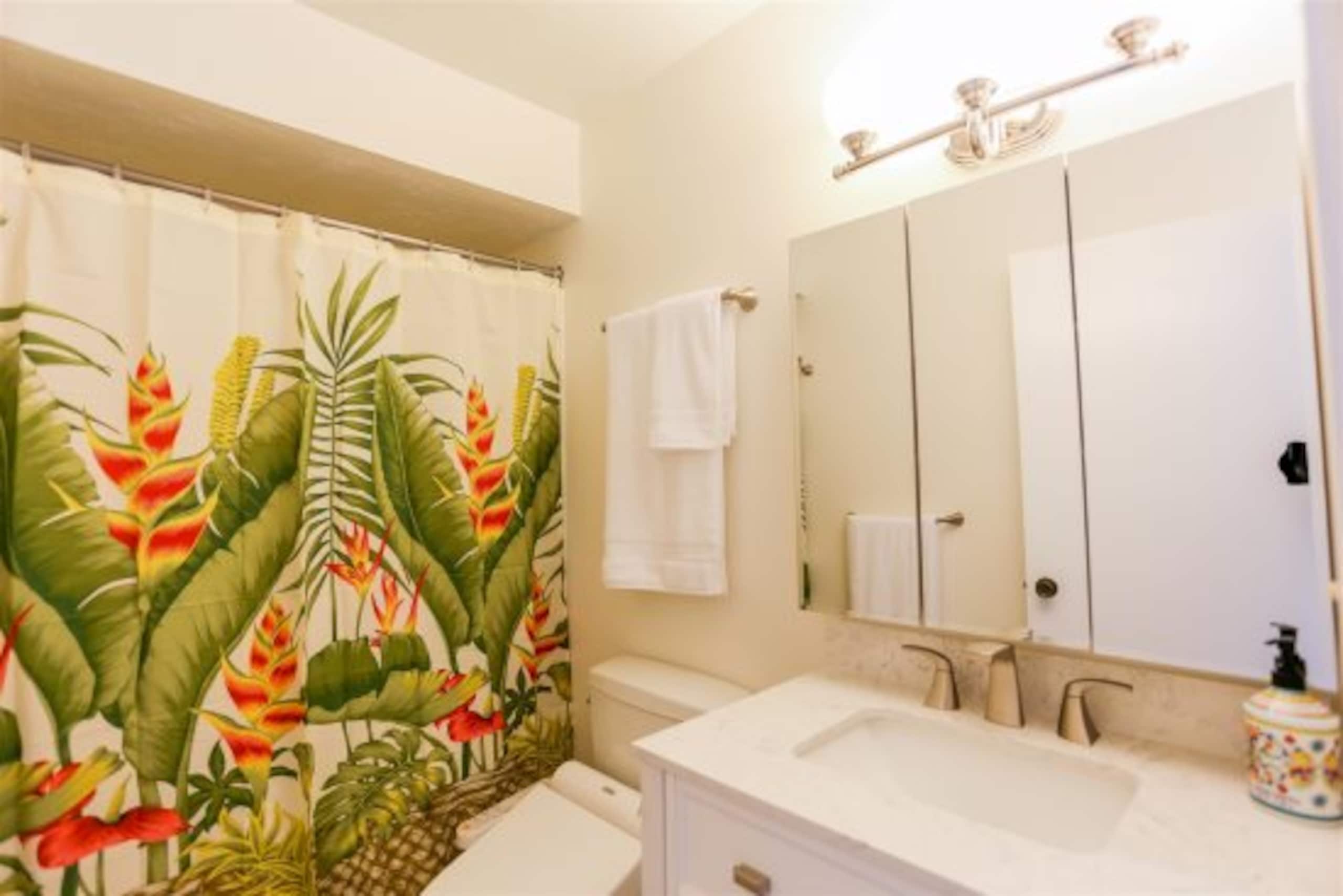 Condo in Kahuku · ★4.72 · 2 bedrooms · 5 beds · 2 baths - Image 11