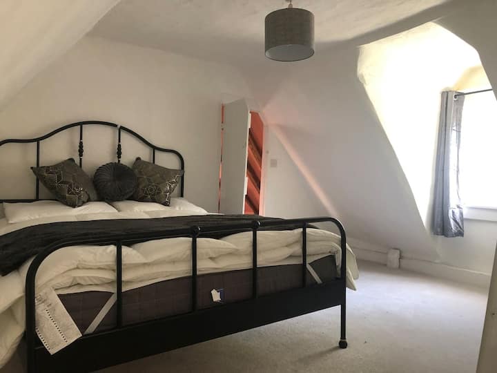 Spavaća soba 2 Bračni krevet (180x200)