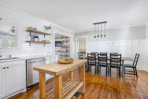 King Beds; Sleeps 8; Game Room; Grill & Patio