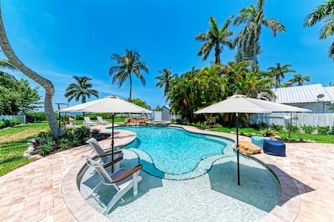 Crooked Coconut: Pool, Spa, Dock, Cortez Village