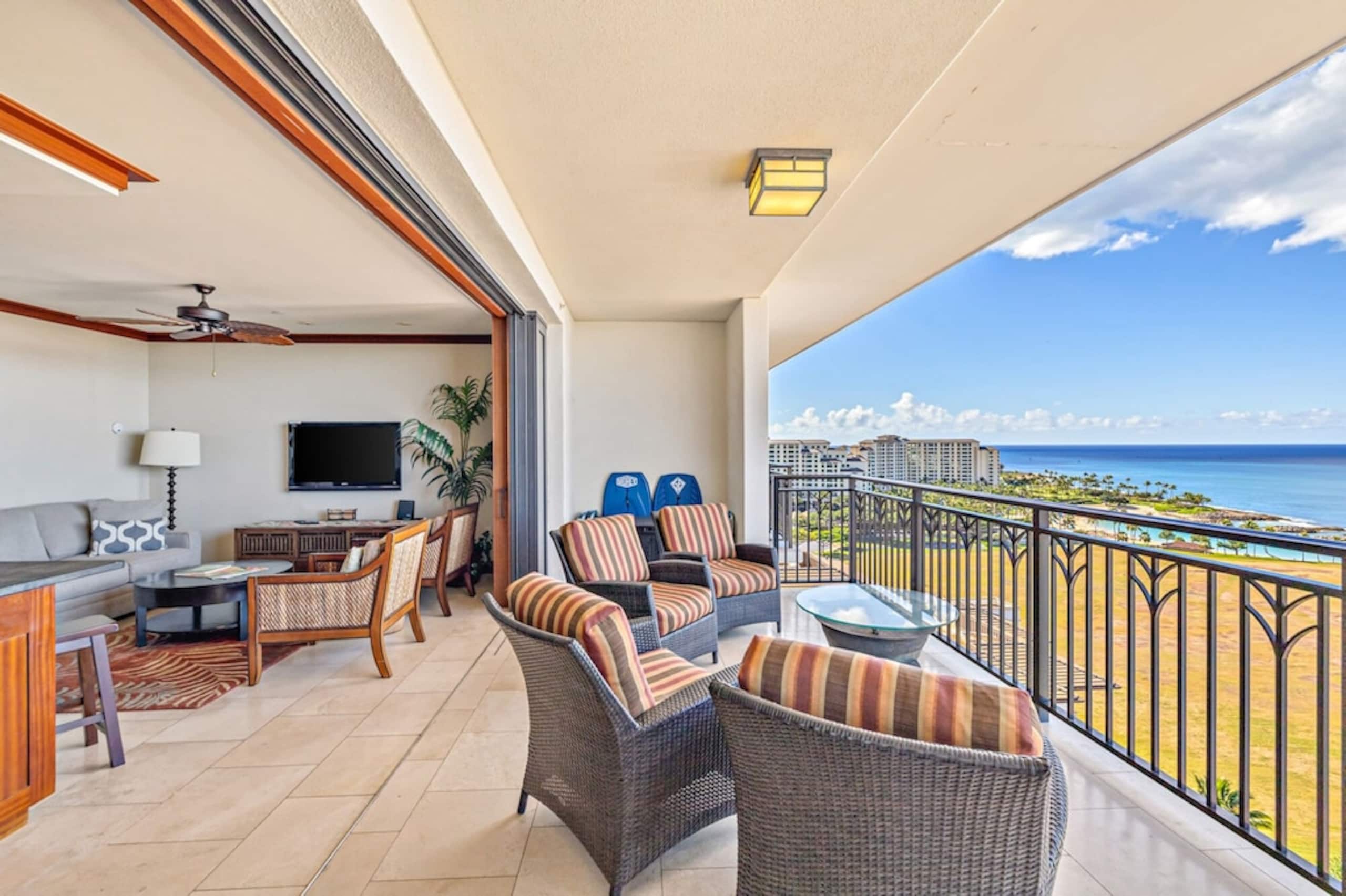 Condo in Kapolei · ★5.0 · 3 bedrooms · 4 beds · 2.5 private baths - Image 7