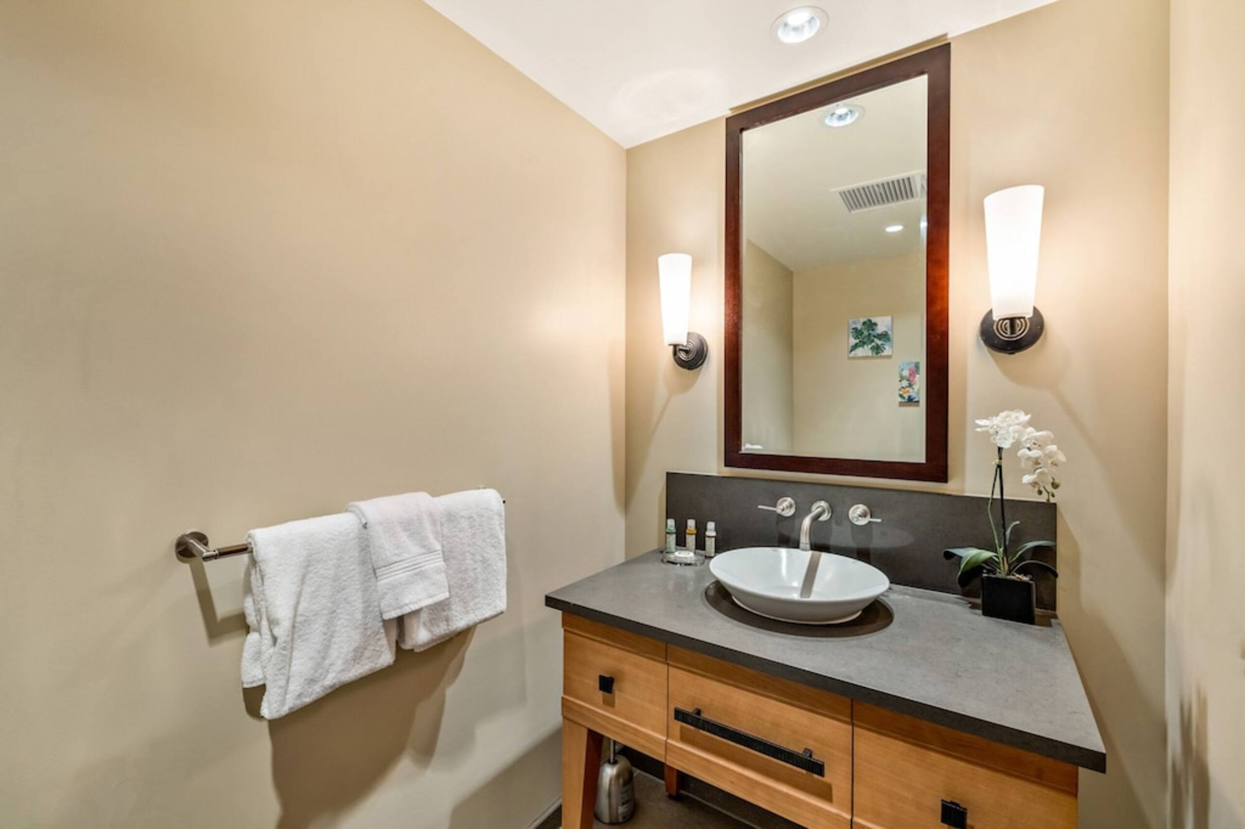 Condo in Kapolei · ★5.0 · 3 bedrooms · 4 beds · 2.5 private baths - Image 18