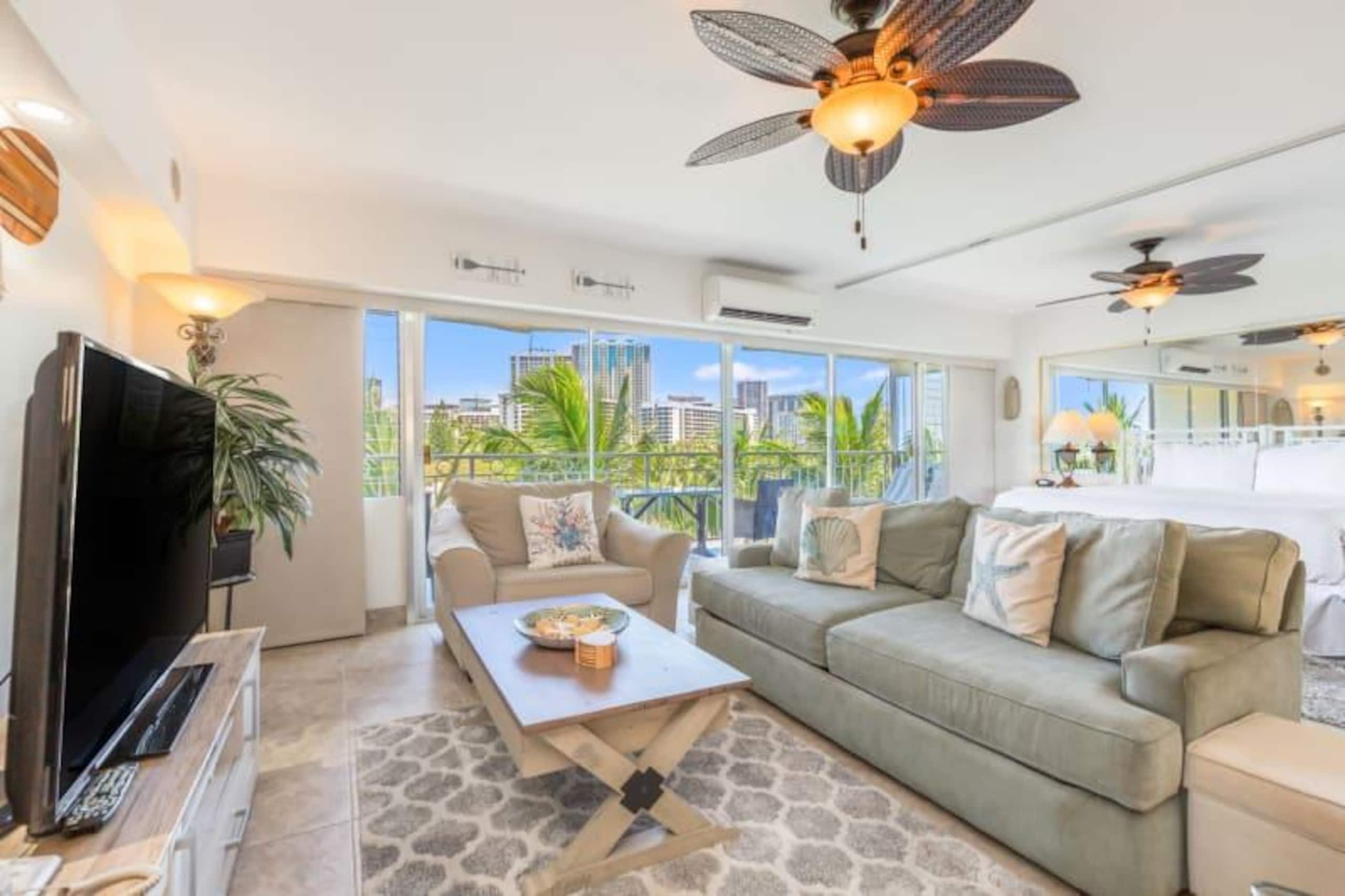 Condo in Honolulu · ★5.0 · 1 bedroom · 1 bed · 1 shared bath - Image 1