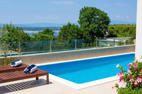 Villa hedera - villa with sea view