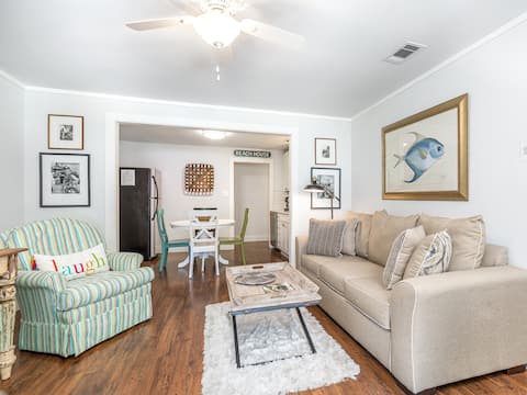 Blue Belle | Near Beach, Dining, Shops