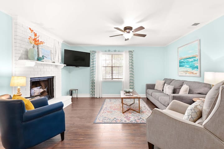 Castaway Cottage | Easy Walk To Beach - Tybee Island, GA