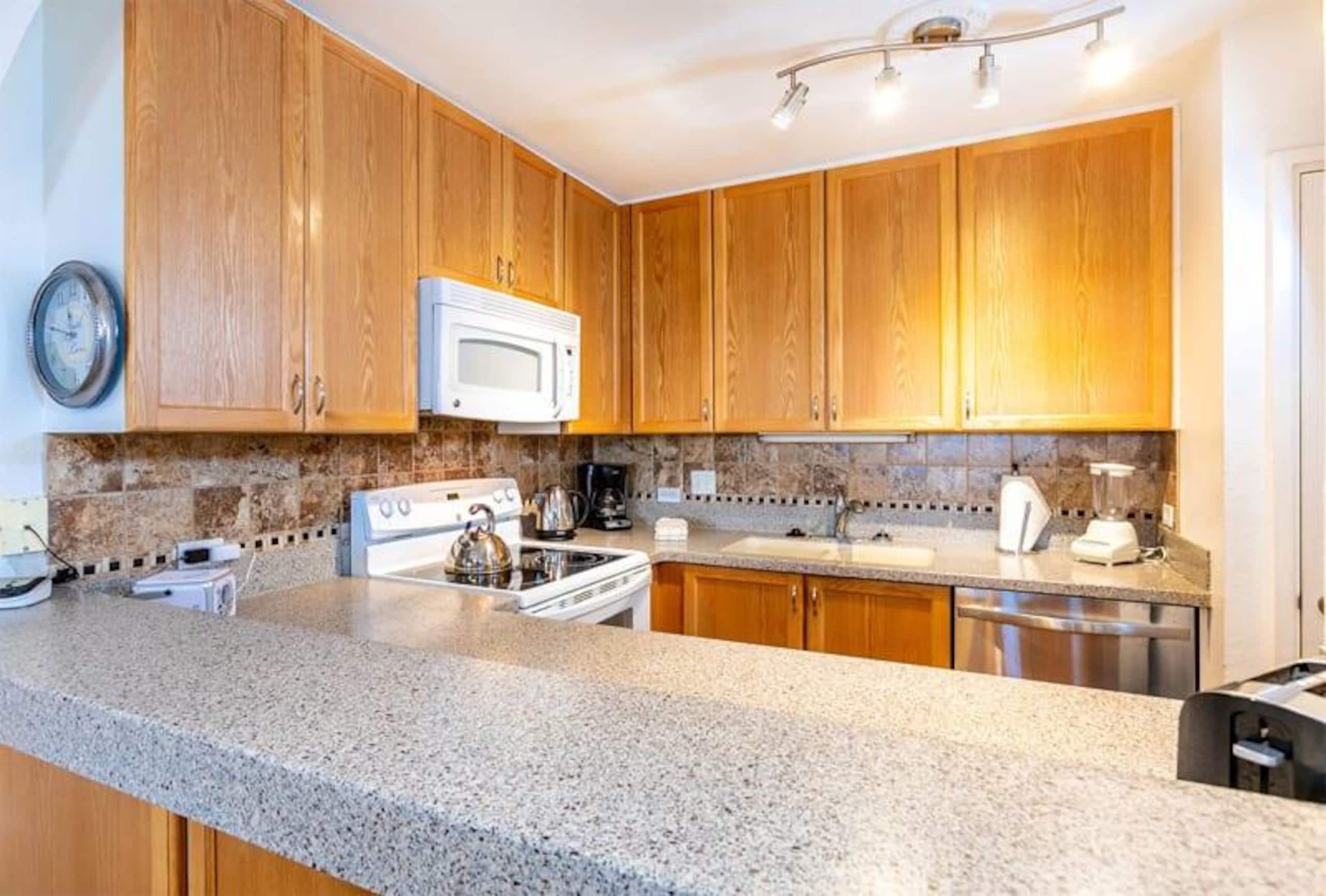 Condo in Kihei · ★4.6 · 2 bedrooms · 3 beds · 2 shared baths - Image 9