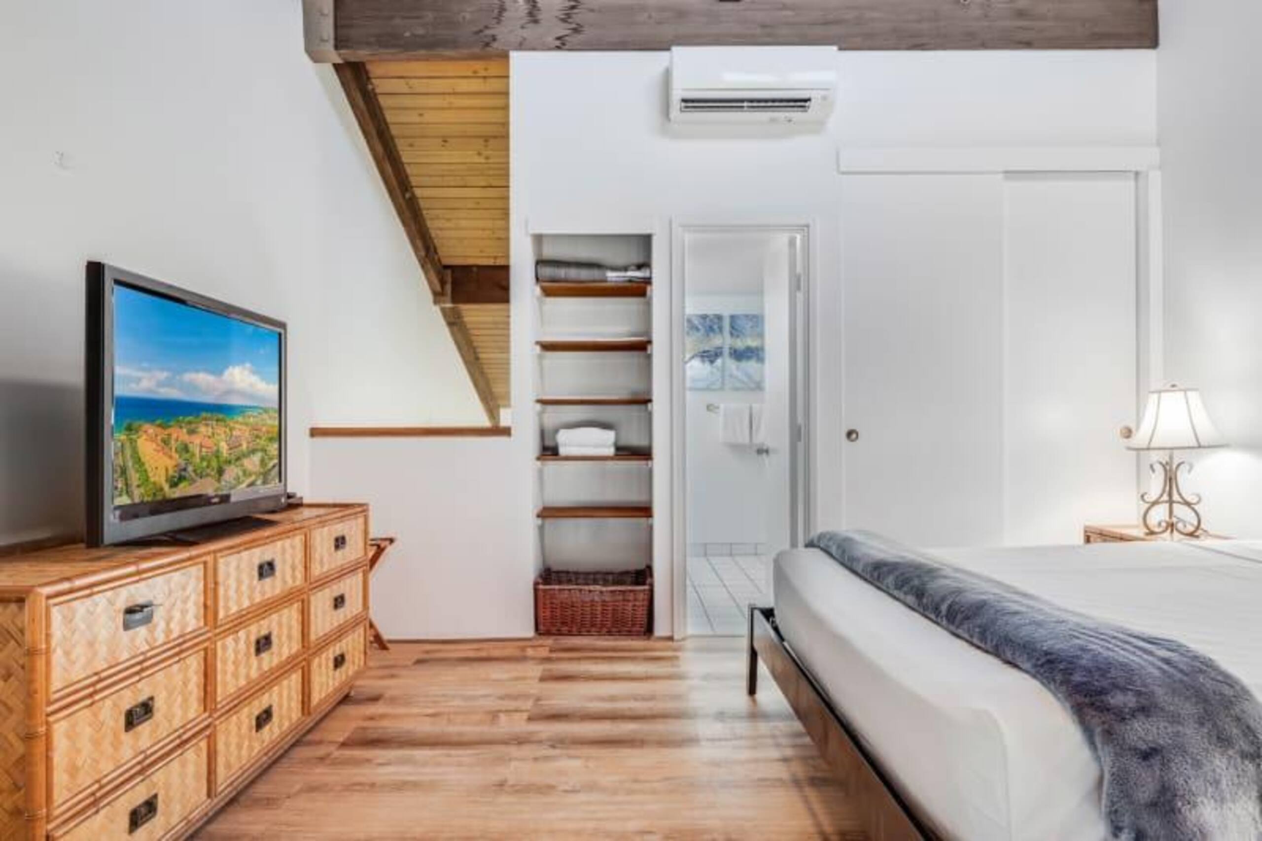 Condo in Kihei · ★4.0 · 2 bedrooms · 3 beds · 2 baths - Image 10