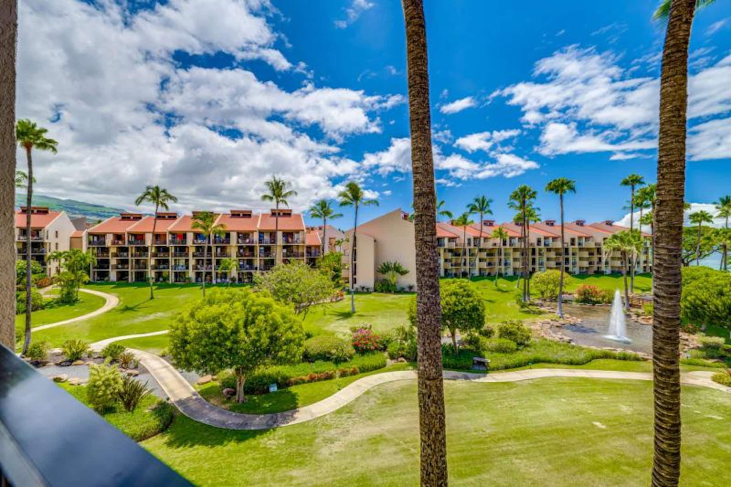 Condo in Kihei · ★4.5 · 2 bedrooms · 3 beds · 2 shared baths - Image 3