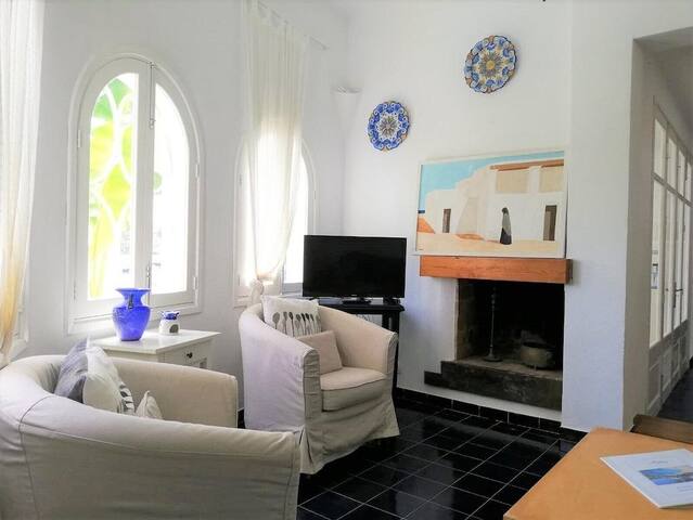 Villa El Club 3 Bed 3 Bath Front gallery image 5