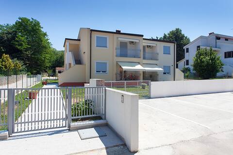 Apartment 4928-10 for 6 Pers. in Porec