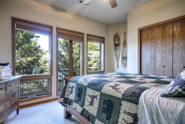 Kiwango cha chini, Chumba cha kulala cha pili kilicho na kitanda cha ukubwa wa kawaida.