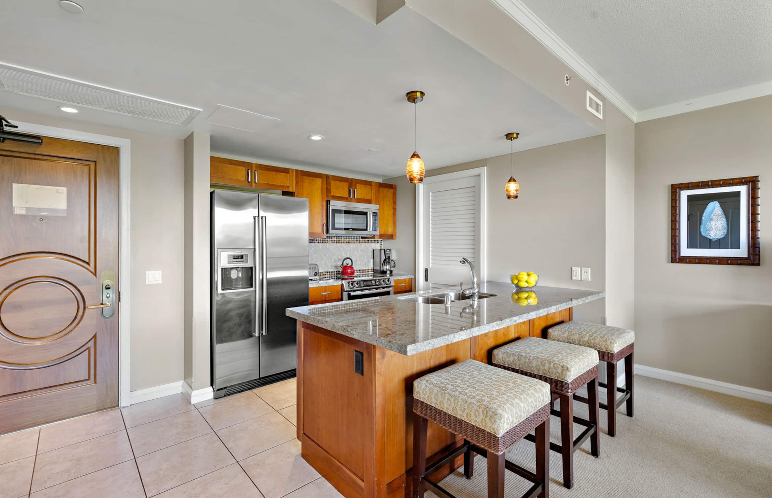 Condo in Lahaina · ★4.63 · 1 bedroom · 2 beds · 1 bath - Image 6