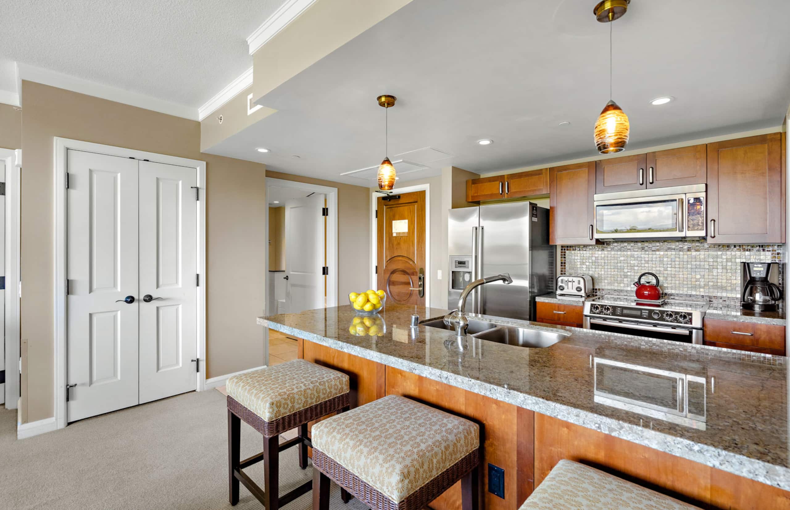 Condo in Lahaina · ★4.63 · 1 bedroom · 2 beds · 1 bath - Image 7
