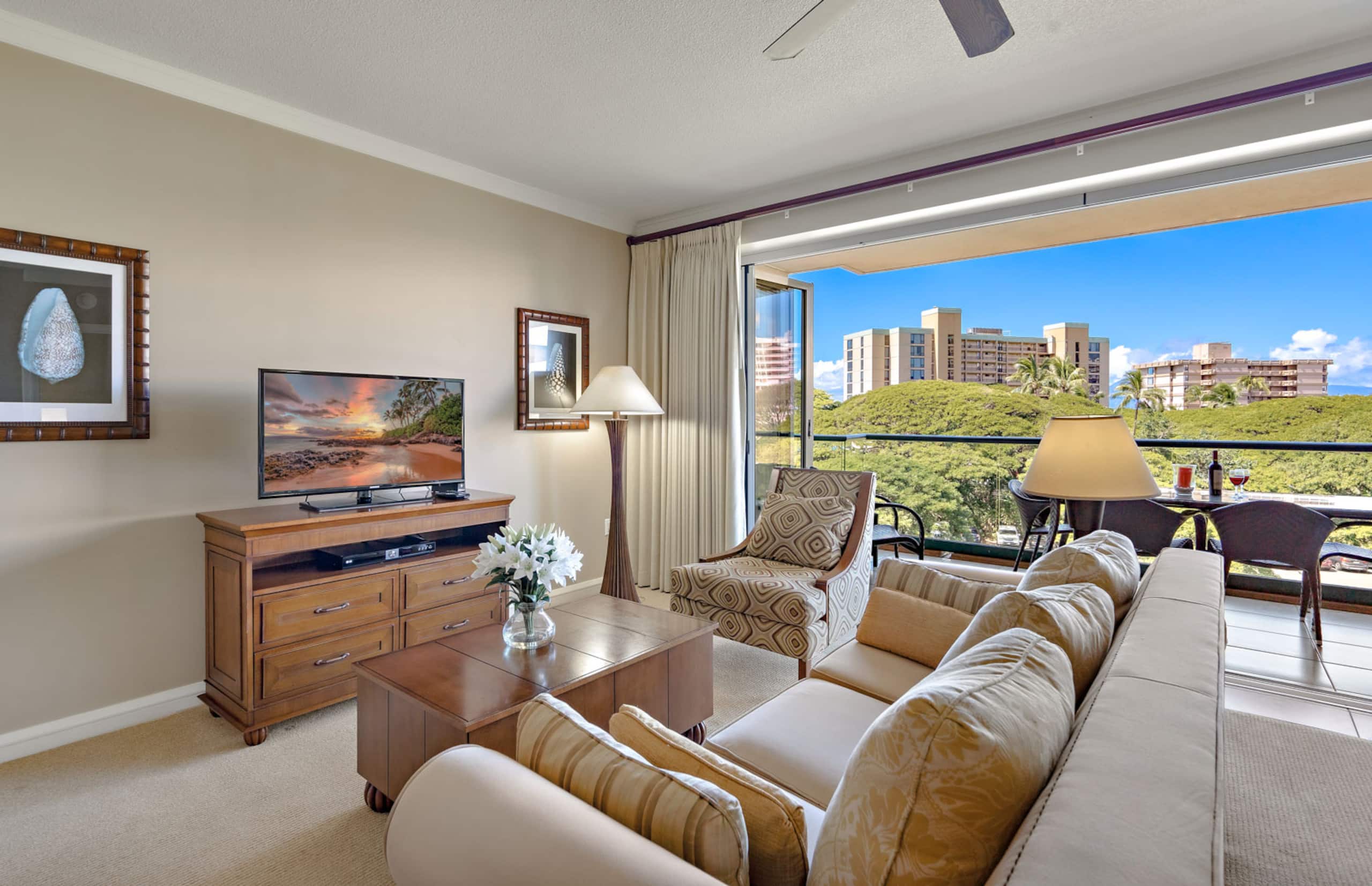 Condo in Lahaina · ★4.63 · 1 bedroom · 2 beds · 1 bath - Image 8