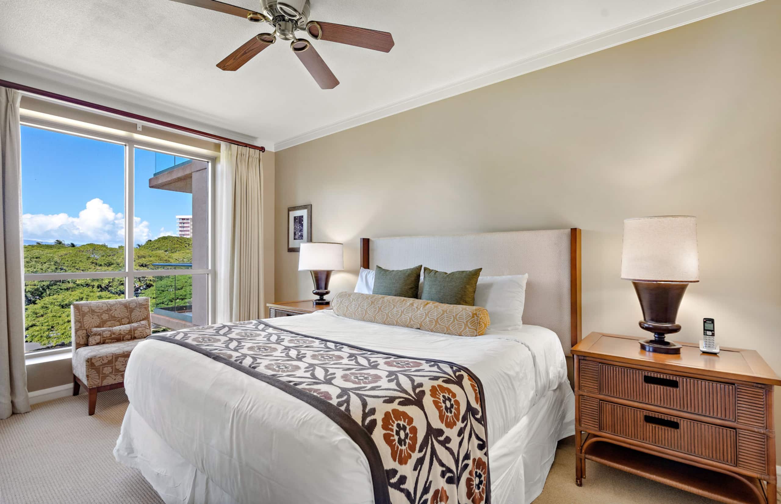 Condo in Lahaina · ★4.63 · 1 bedroom · 2 beds · 1 bath - Image 12