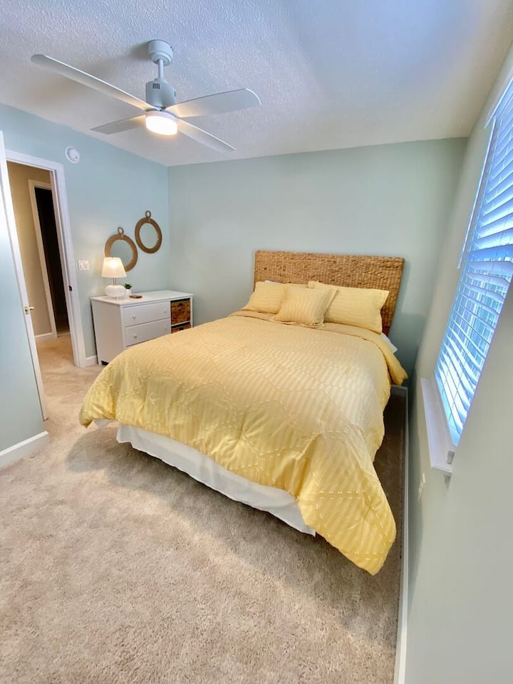 في الطابق العلوي